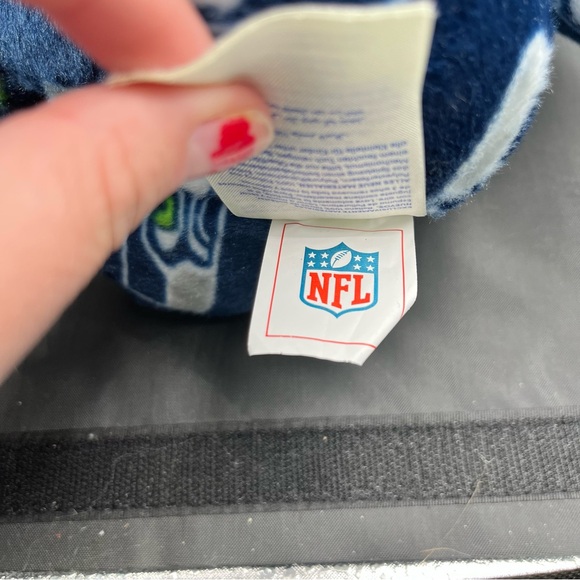 Build A Bear Seattle Seahawks NFL Bear Plush Stuffed Animal 17” - heartbeat - Picture 8 of 10